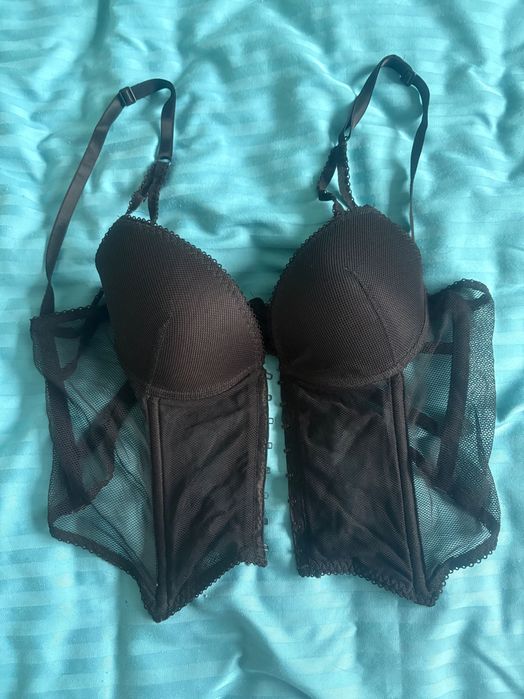 Corset negru cu plasa si model la spate