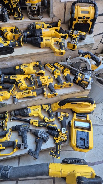 Инструменти Dewalt