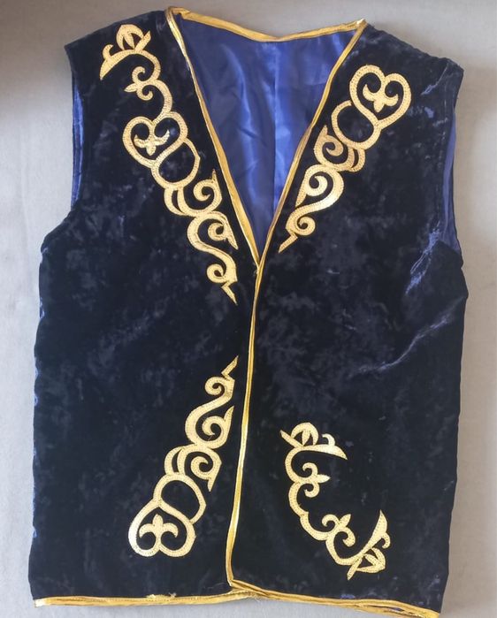 Национальная одежда для детей продам