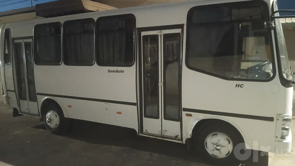 Isuzu avtobus 2017. Yil