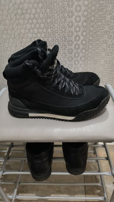 Clarks и north face