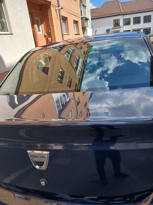 Vând  Dacia Logan
