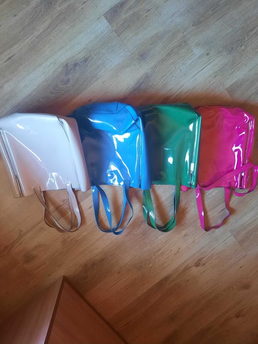 Прекрасни лачени, цветни чанти