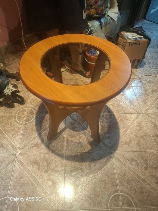 2 fotolii din piele naturală Divan Leto/Roma si o măsuțade cafea stare f bună