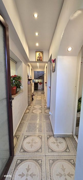 Casa P+1E 5 camere de vanzare Faleza Nord Delfinariu partea cu marea