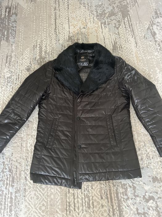 Продам зимнюю куртку