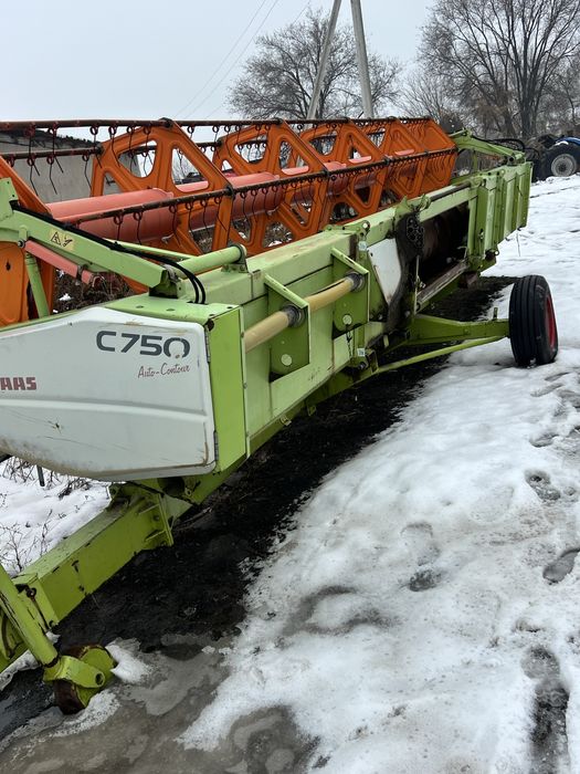 Claas tucano жактки