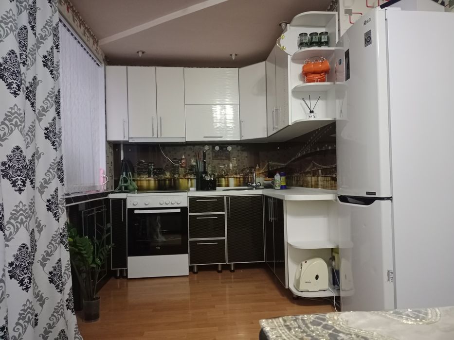 продам квартиру   .