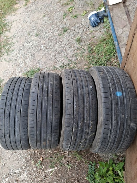 Продам шины. 225/45/19  кумхо