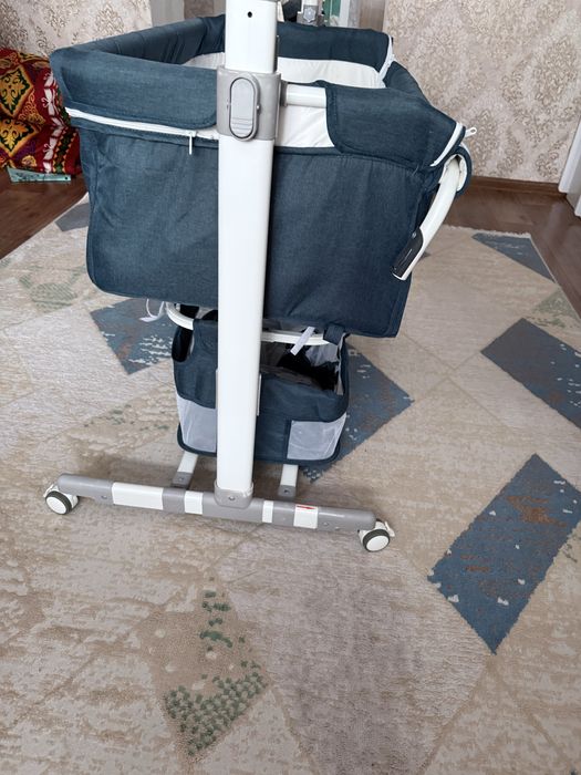 Продается манеж-кровать