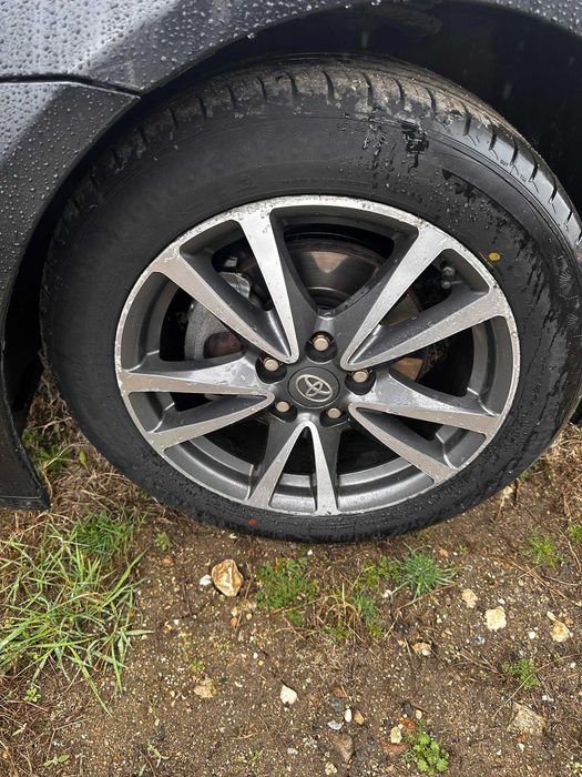 На части: Toyota Avensis 2.0 D-4D T27, 2014 г.