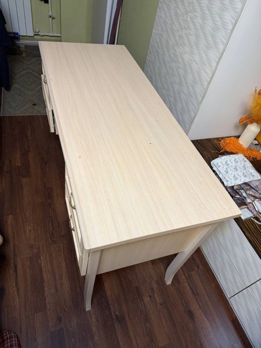 Продам мебель БУ, бежевая