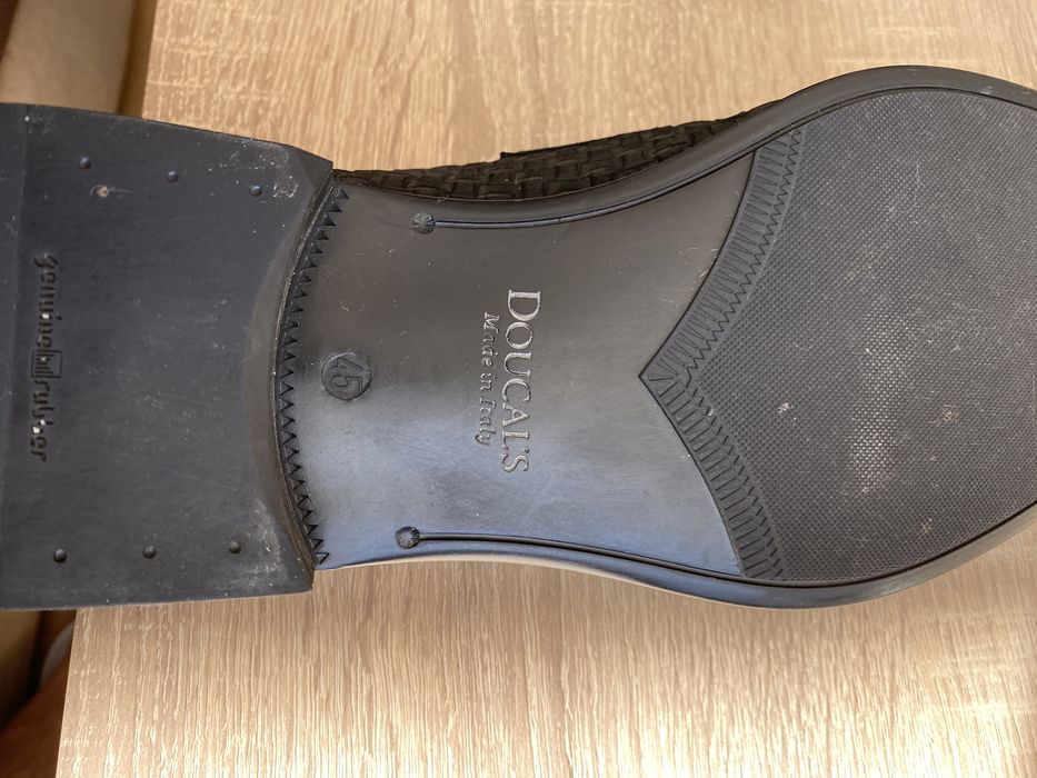 Doucal’s чисто нови обувки
