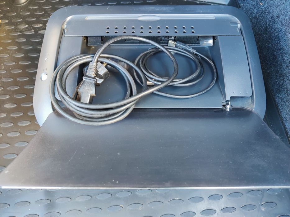 Прлдам принтер canon i-sensys LBP6020b