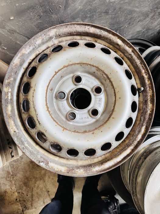 Железни джанти обикновенни джанти