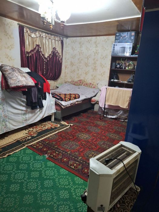 6 сотик, 5 хонали уй сотилади