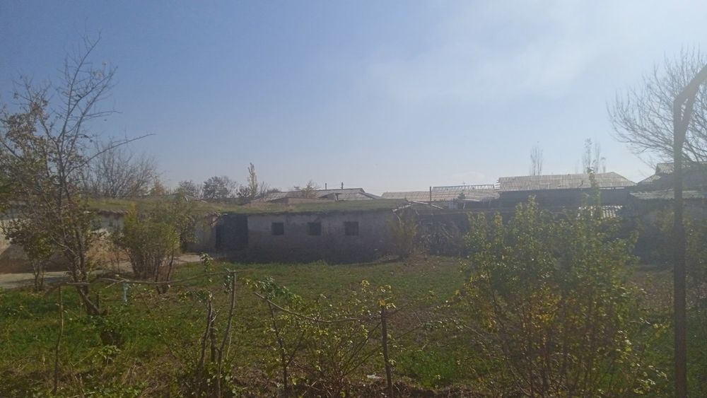 Yashash uchun ijaraga tayyor uy.