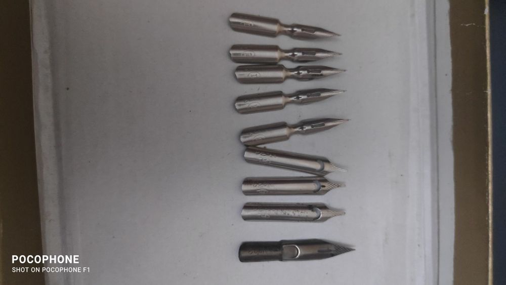 Перья плакатные 29 шт и 27шт разных размеров, производство СССР.