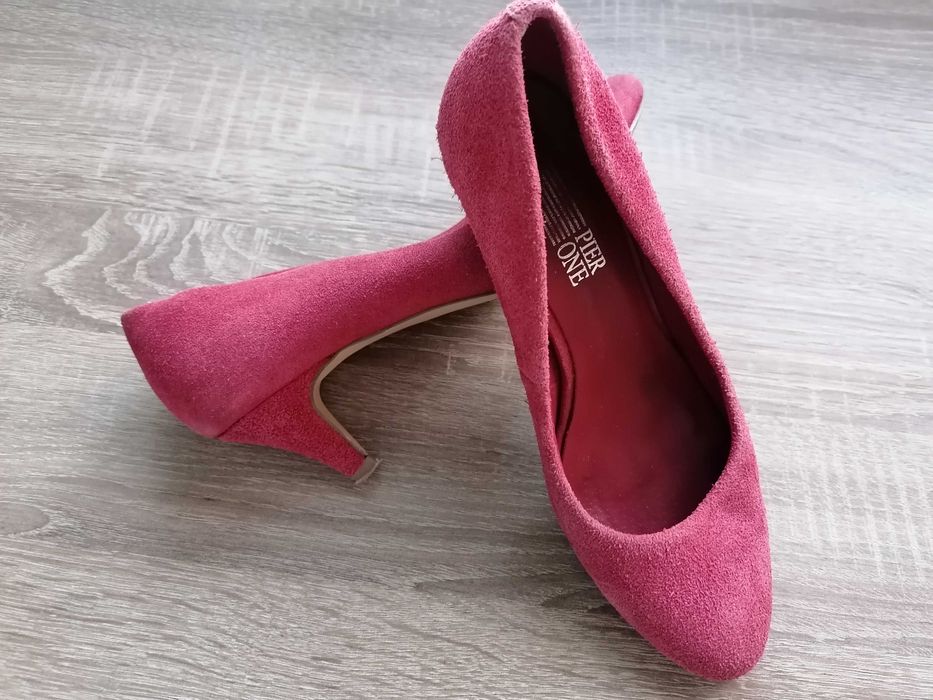 Два чифта сладки обувки