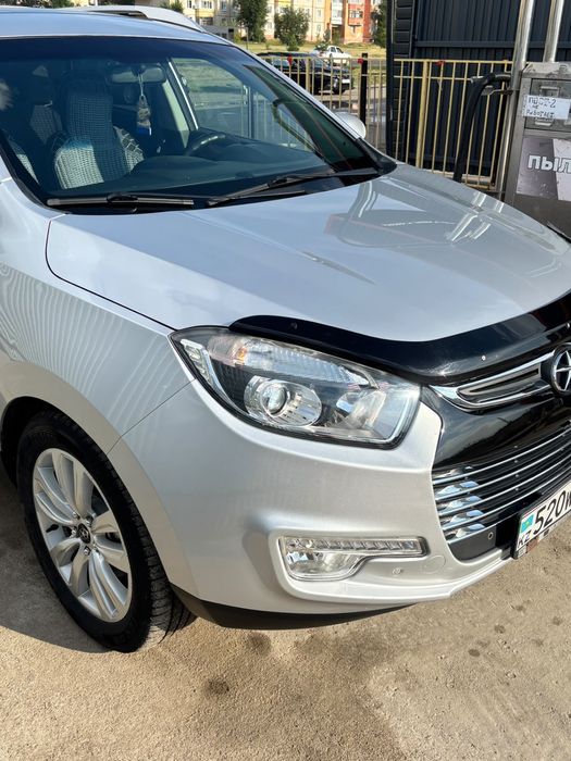 Продам Jac S5 с маленьким пробегом 2018 года