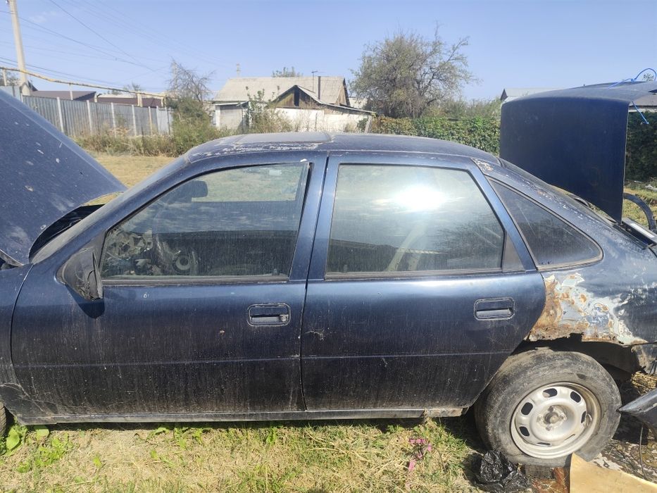 Запчасти на Опель Вектра А