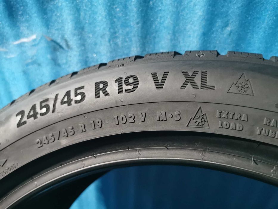 245/45 R19 - continental m+s 2 bucati