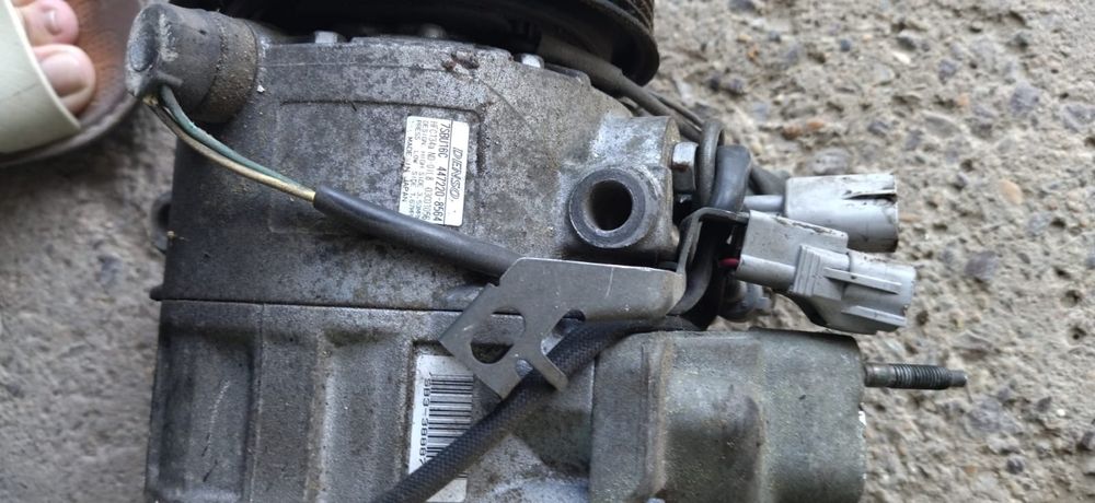 Компрессор кондиционера на  Лексус 470