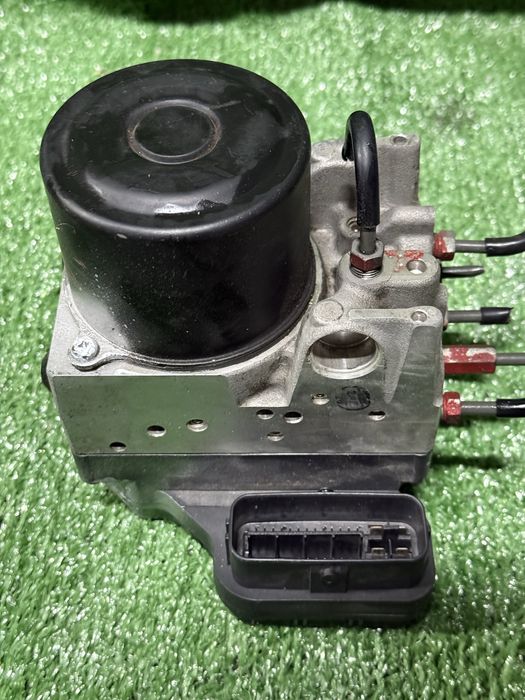 Блок ABS, АБС Toyota Camry 30/35. 3л