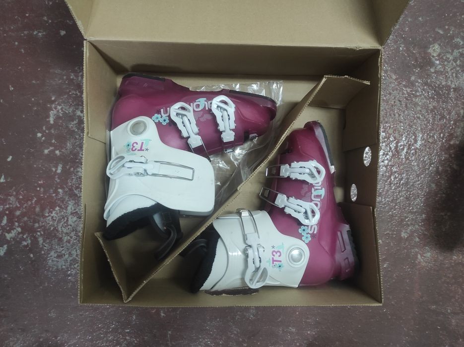 Лыжные ботинки 23 - 23.5 котались один сезон.