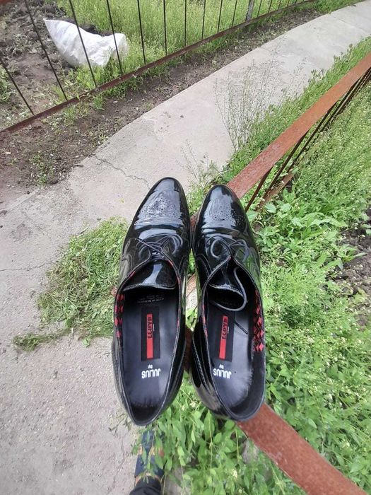 Продам мужскую обувь