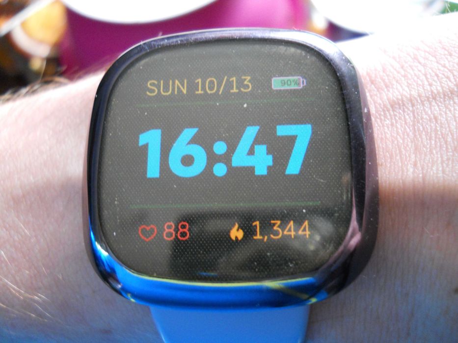 Ceas Fitbit Versa 3