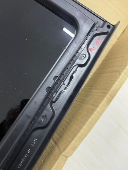 Trapa de acoperire din sticla OEM Porsche 957 Cayenne 2004 - 2010 -A-