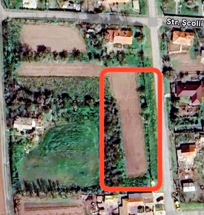 Teren intravilan de vânzare