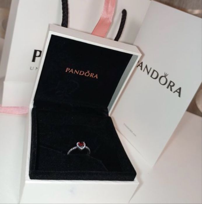 Серебряное кольцо Pandora 925 проба