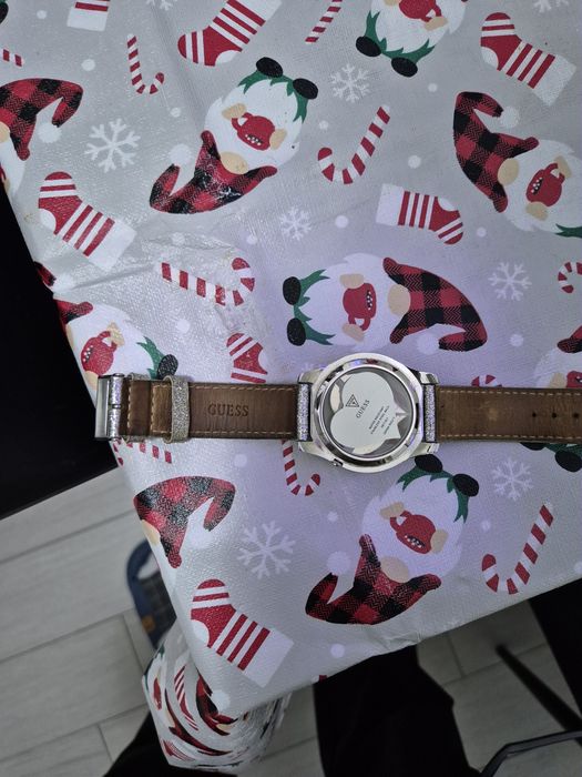 De vanzare ceas Guess!!!
