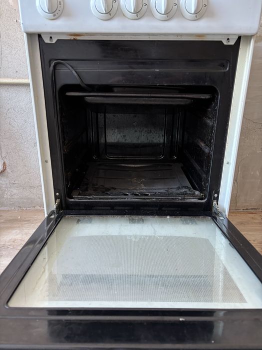 Продам газовую плиту