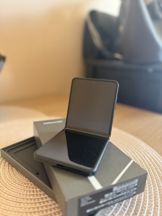 Samsung Galaxy Z Flip7 512GB