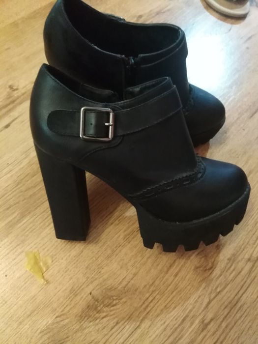 Дамски маратонки