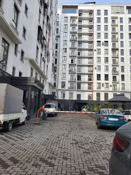 Квартира сотилади чарх новза айхунтохур РОВД рупарасида