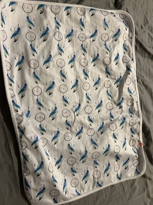 Baby Bjorn шезлонг с подарък софтшел протектор от Шушулка