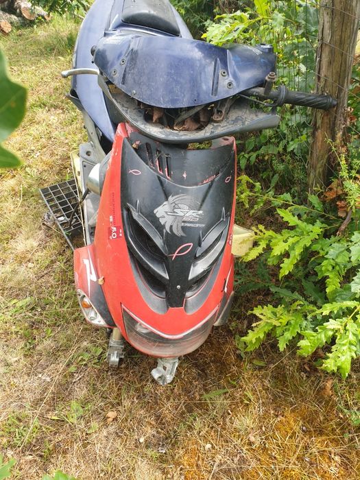 Aprilia sr 50 pentru piese