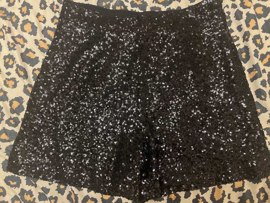 Pantaloni party scurti paiete Reserved