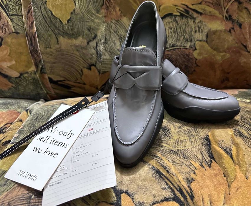 Prada pantofi noi de dama,cutie originala, eticheta, gri, marimea 37,5