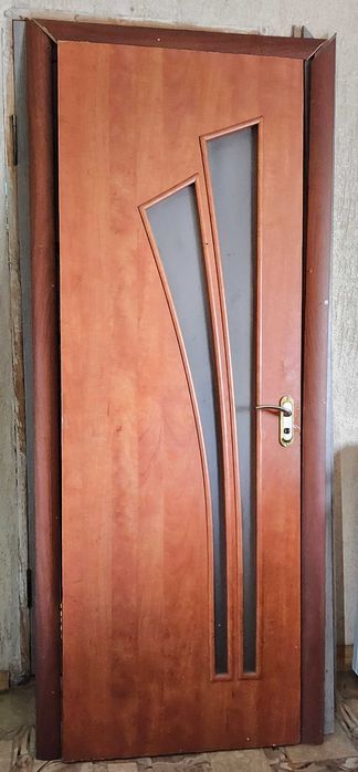 Срочно продам для дома дверь