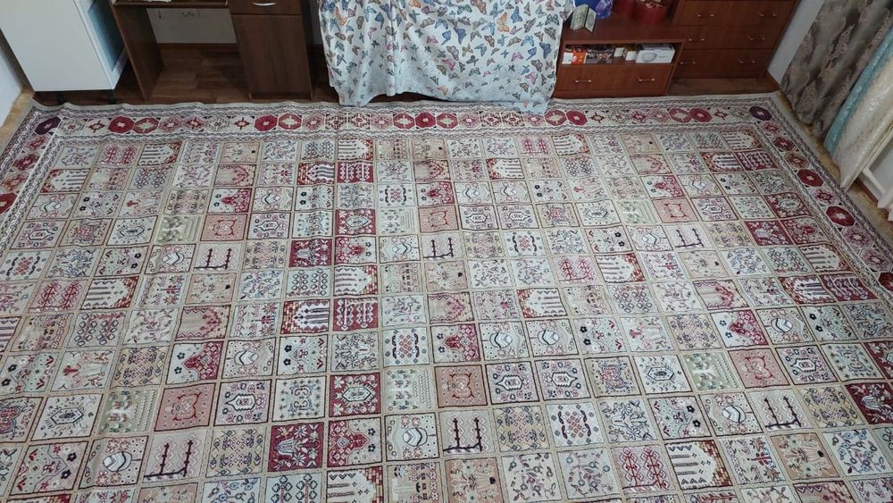 Продам новый ковер 350х500