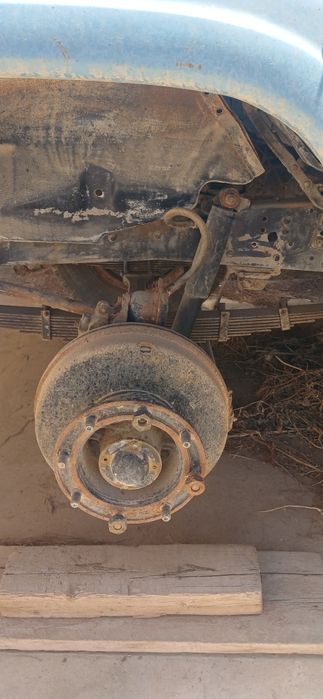 ZIL moshina 1998 yil