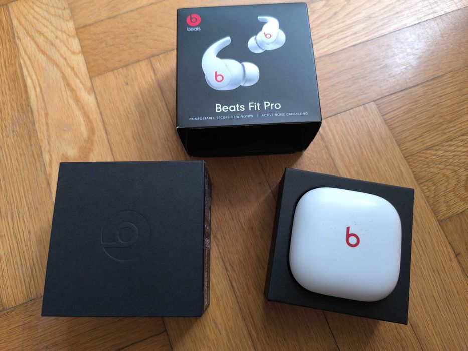 Слушалки Beats FIT PRO