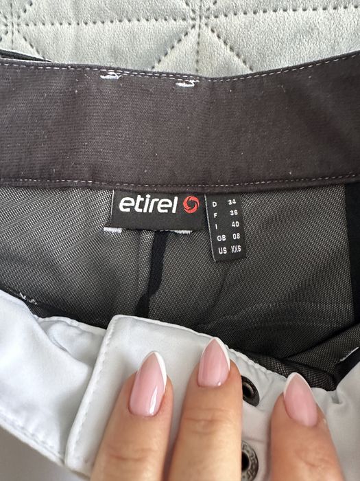 Ски яке ,панталон,очила  и каска Rosignol