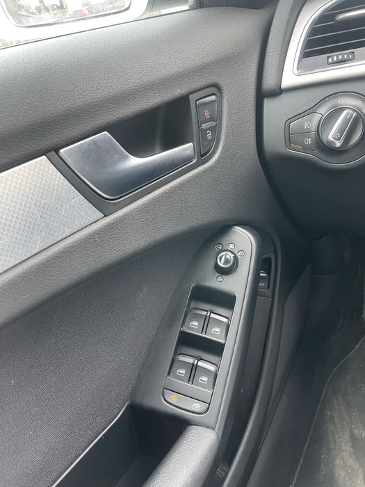 Audi A4 2008-Manuala