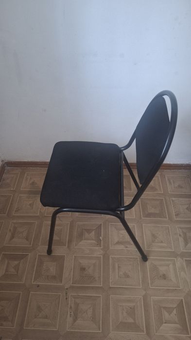 Стулья.   офисные